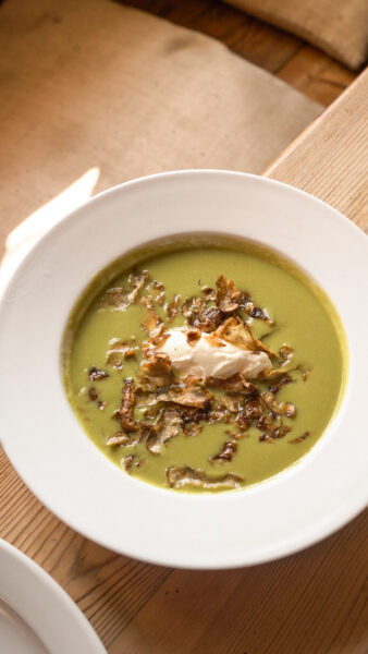 Spring menu at The Queen's Head in Broad Chalke, Wiltshire.